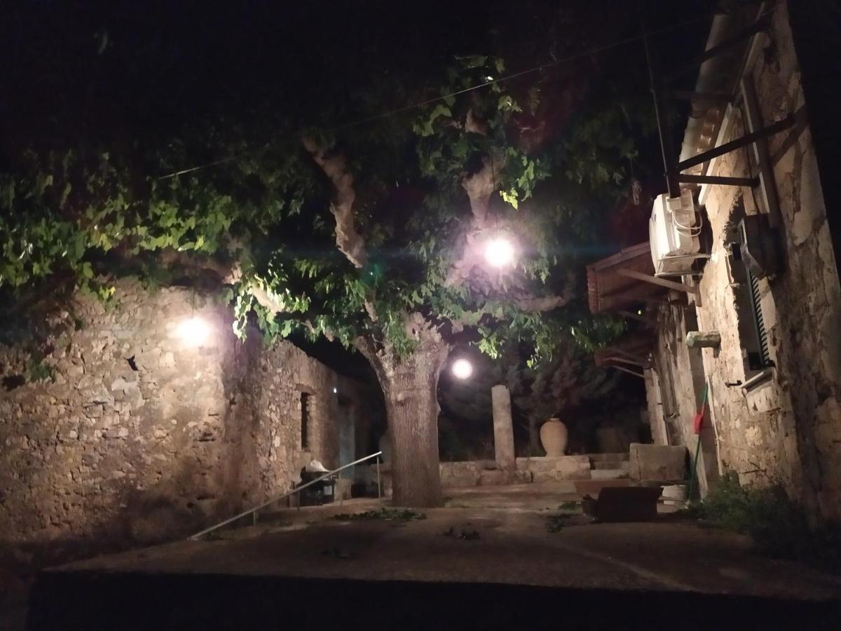 فيلا Liotrivi Olive Press Volímai المظهر الخارجي الصورة